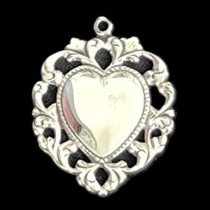🆕💎 Rare Vintage Sterling Silver Heart Pendant | Stamped "Sterling"